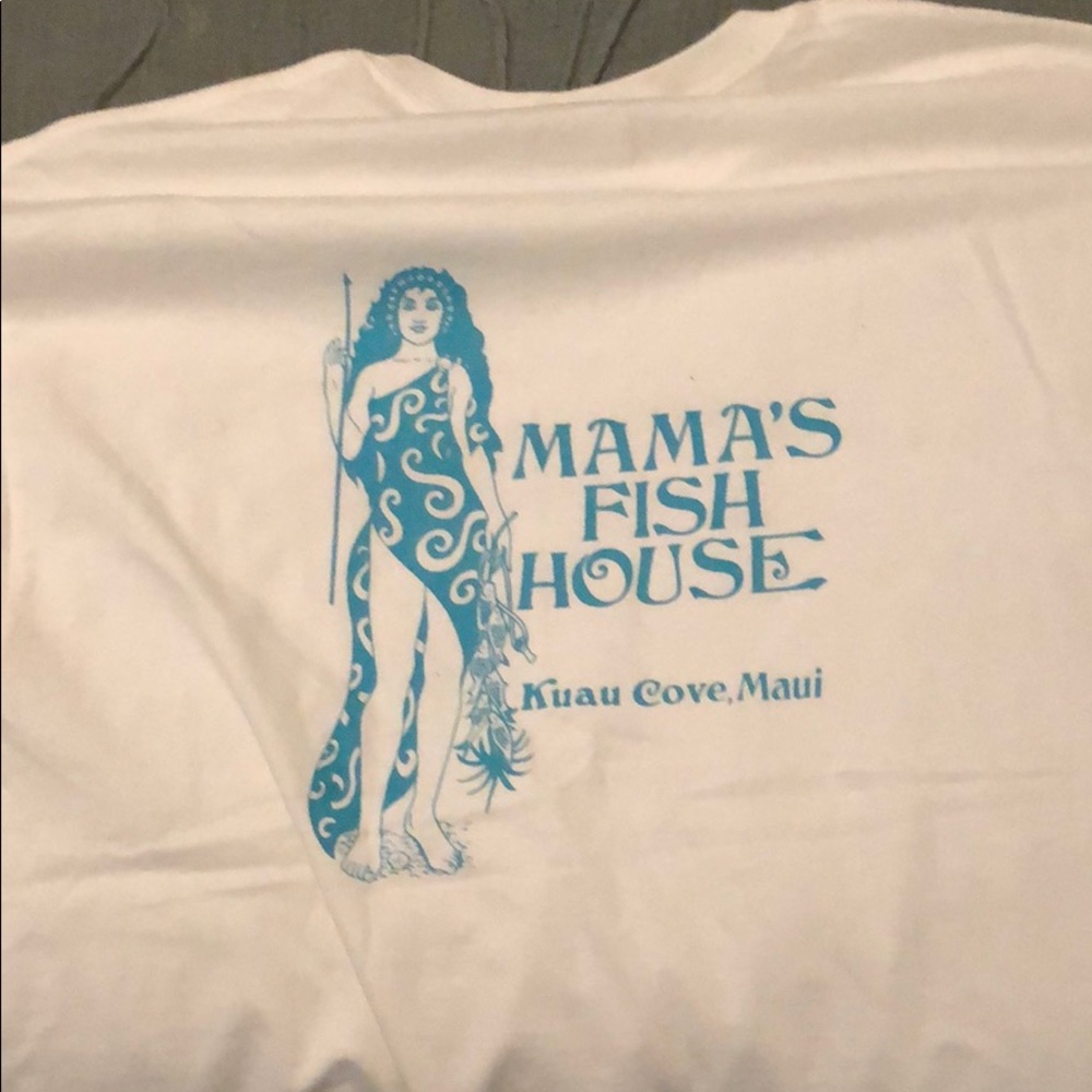Mama’s fish house T shirt